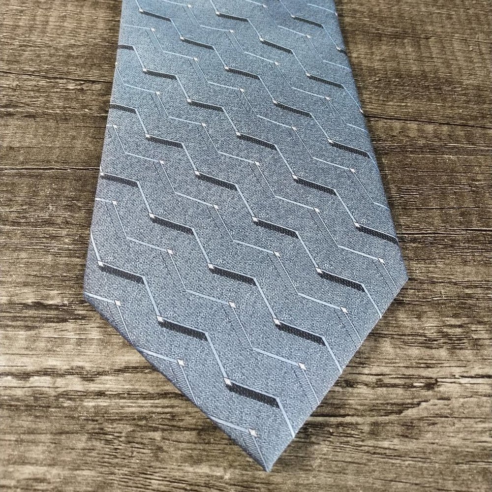 Gianni Versace hand-made Italian silk necktie